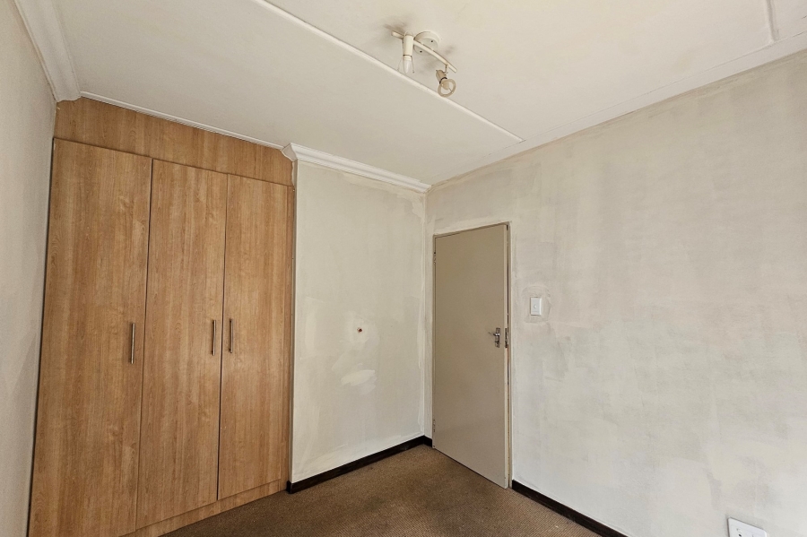 To Let 2 Bedroom Property for Rent in Geelhoutpark North West